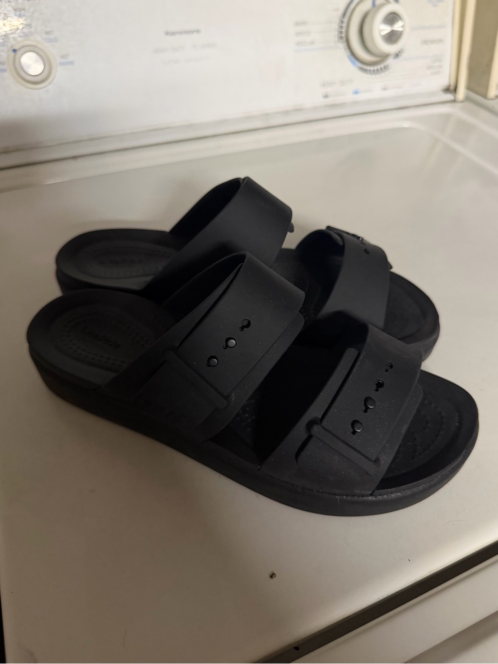 Crocs Brooklyn Buckle Low Low